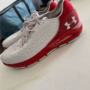 Under Armour Men's HOVR Running Shoes - White & Red WISCONSIN BADGERS